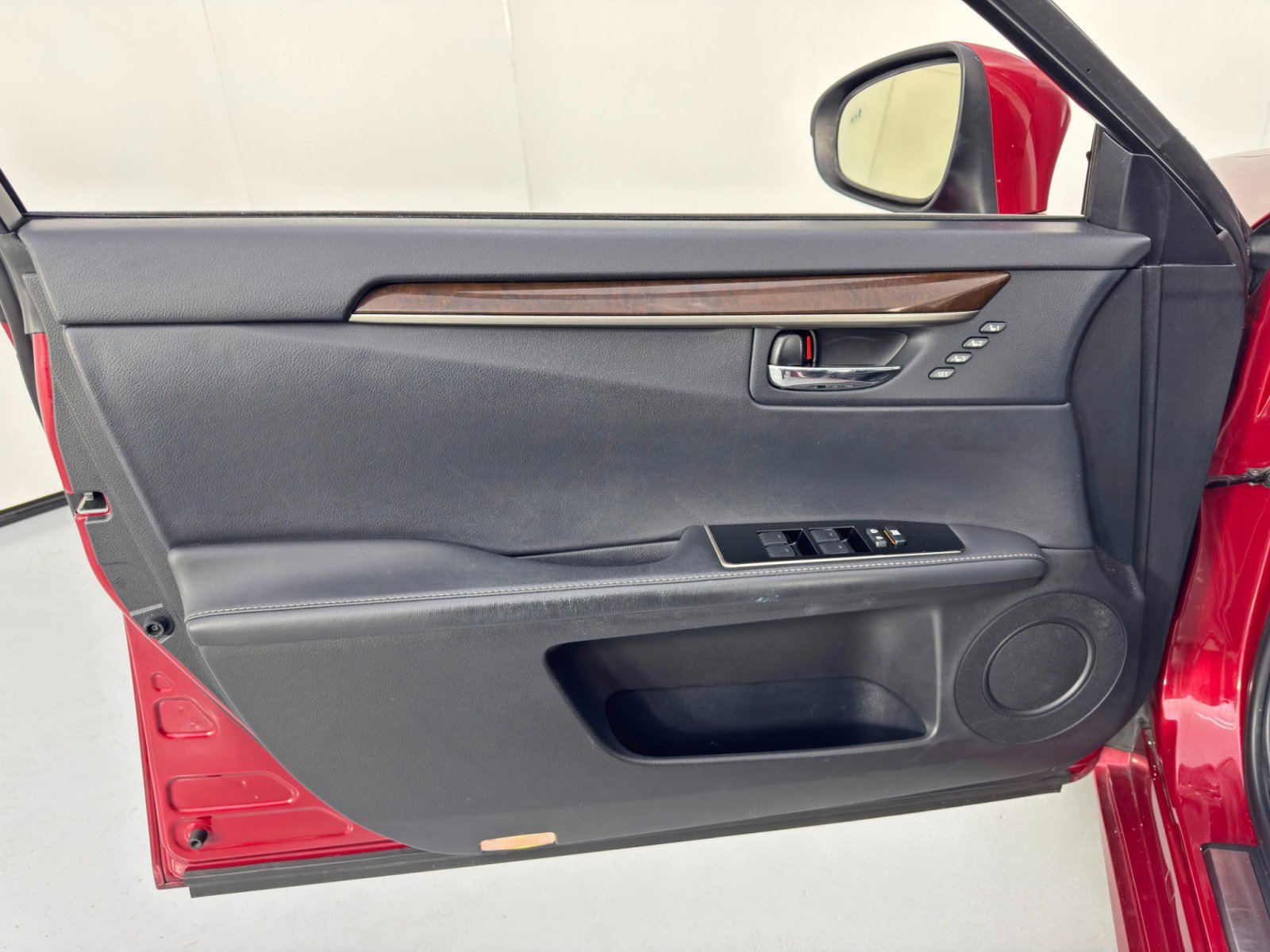 Used 2016 Lexus ES 350 w/ Navigation System Package image 41