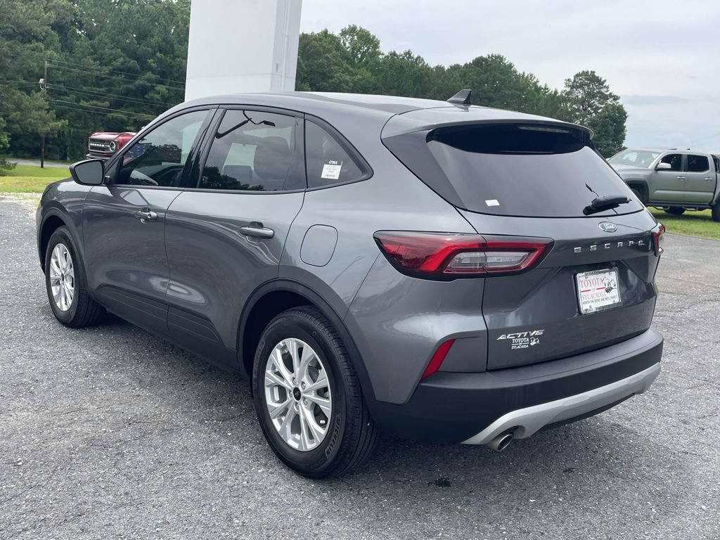 Used 2026 Ford Escape Active FWD image 4