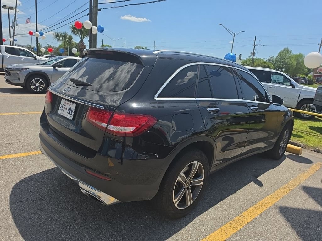 Used 2019 Mercedes-Benz GLC 300 w/ Premium Package image 10