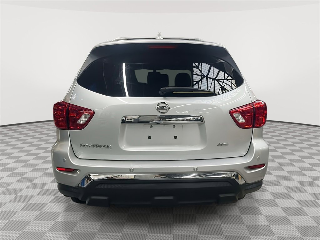 Used 2019 Nissan Pathfinder S image 5