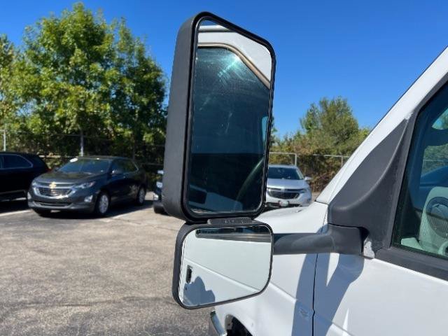 Used 2011 Ford E-450 and Econoline 450 Super Duty RWD image 27