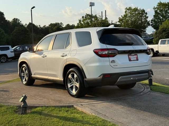 Used 2025 Honda Pilot EX-L image 5