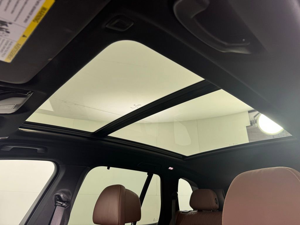 Used 2019 BMW X5 xDrive50i w/ M Sport Package AWD/4WD image 16