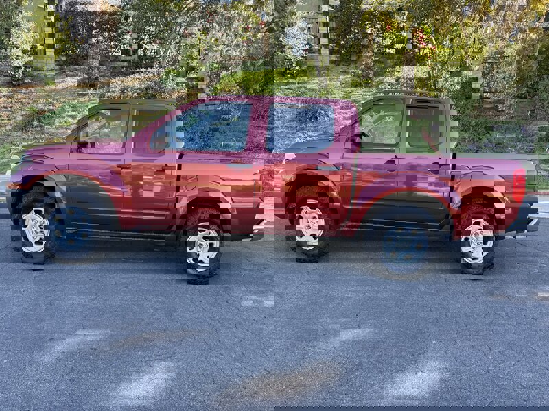 Used 2015 Nissan Frontier S image 4