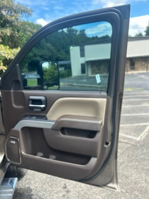 Used 2015 Chevrolet Silverado 3500 LTZ w/ Duramax Plus Package AWD/4WD image 19