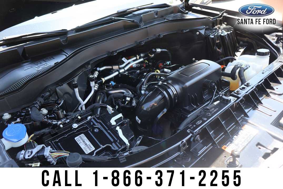 New 2024 Ford Explorer XLT w/ Equipment Group 202A AWD/4WD image 14