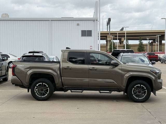 Used 2024 Toyota Tacoma TRD Sport AWD/4WD image 3