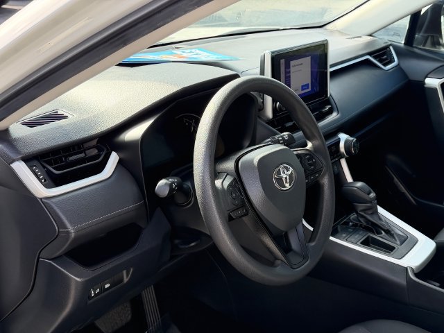 Used 2023 Toyota RAV4 XLE FWD image 24