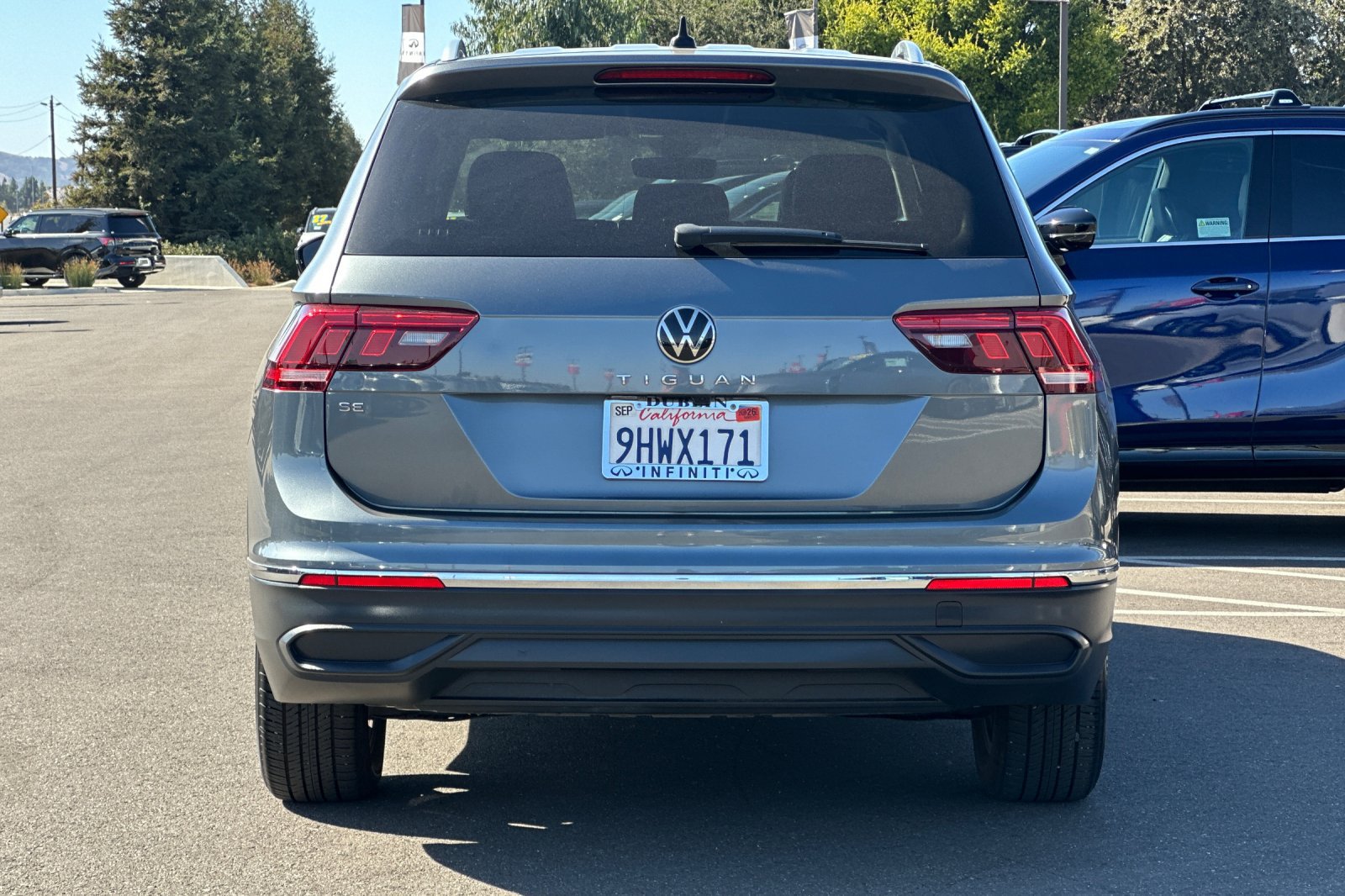 Used 2023 Volkswagen Tiguan SE FWD image 5