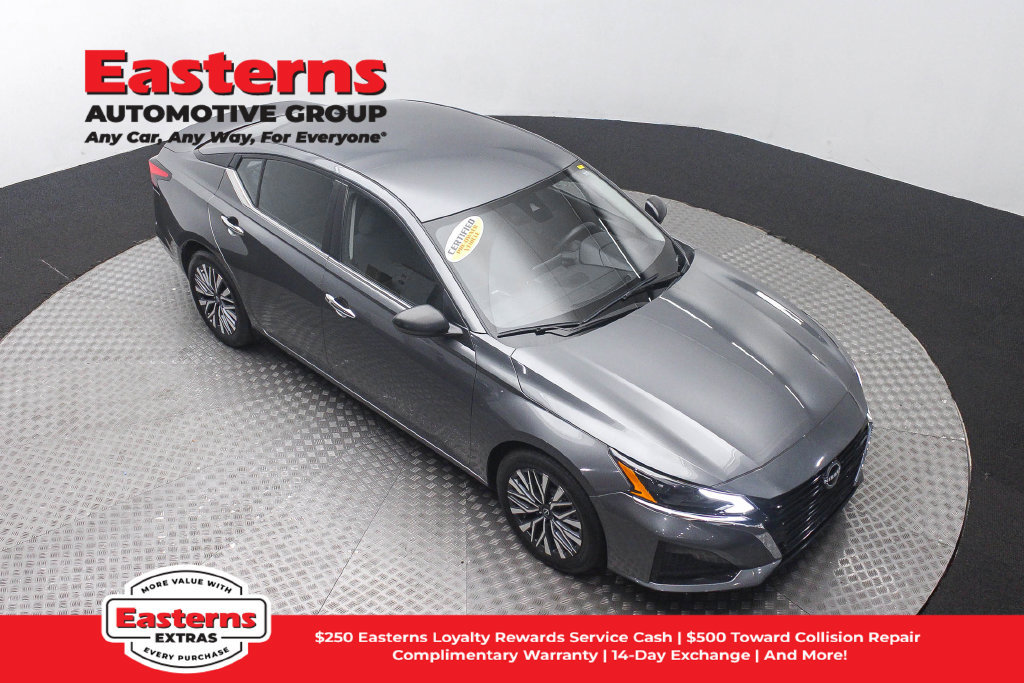 Used 2025 Nissan Altima 2.5 SV FWD image 4