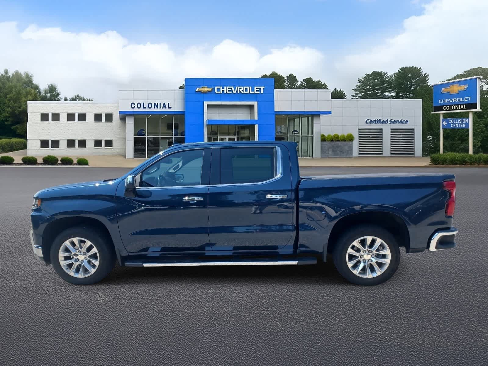 Certified 2019 Chevrolet Silverado 1500 LTZ w/ LTZ Plus Package AWD/4WD image 6