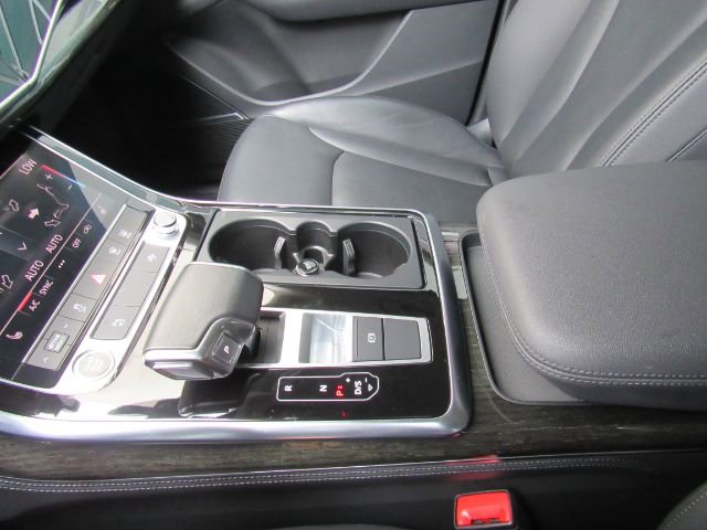 Used 2023 Audi Q7 2.0T Premium Plus w/ Premium Plus Package image 46