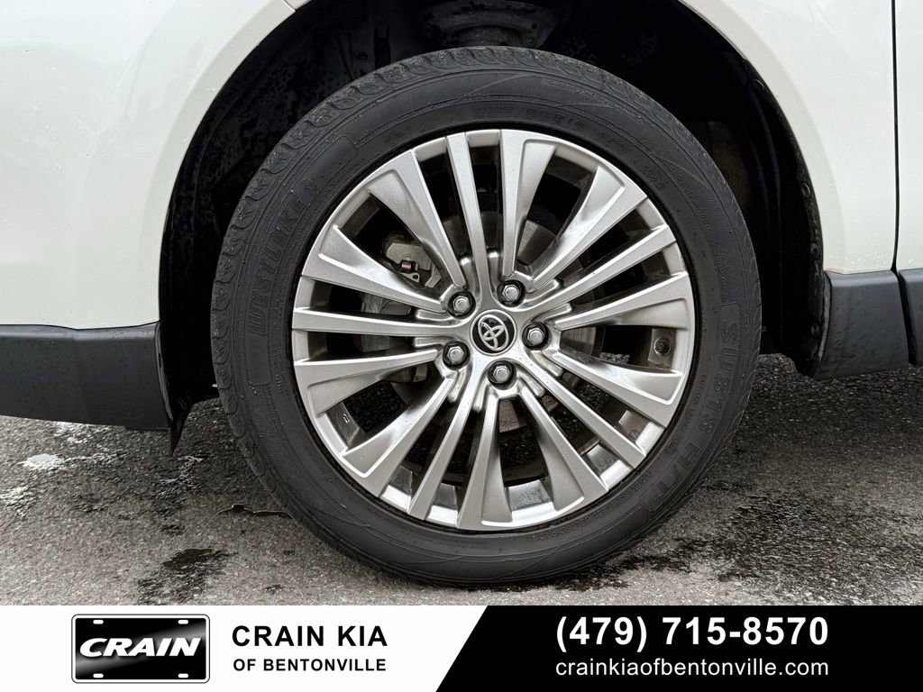 Used 2021 Toyota Venza XLE w/ Softex Package AWD/4WD image 34