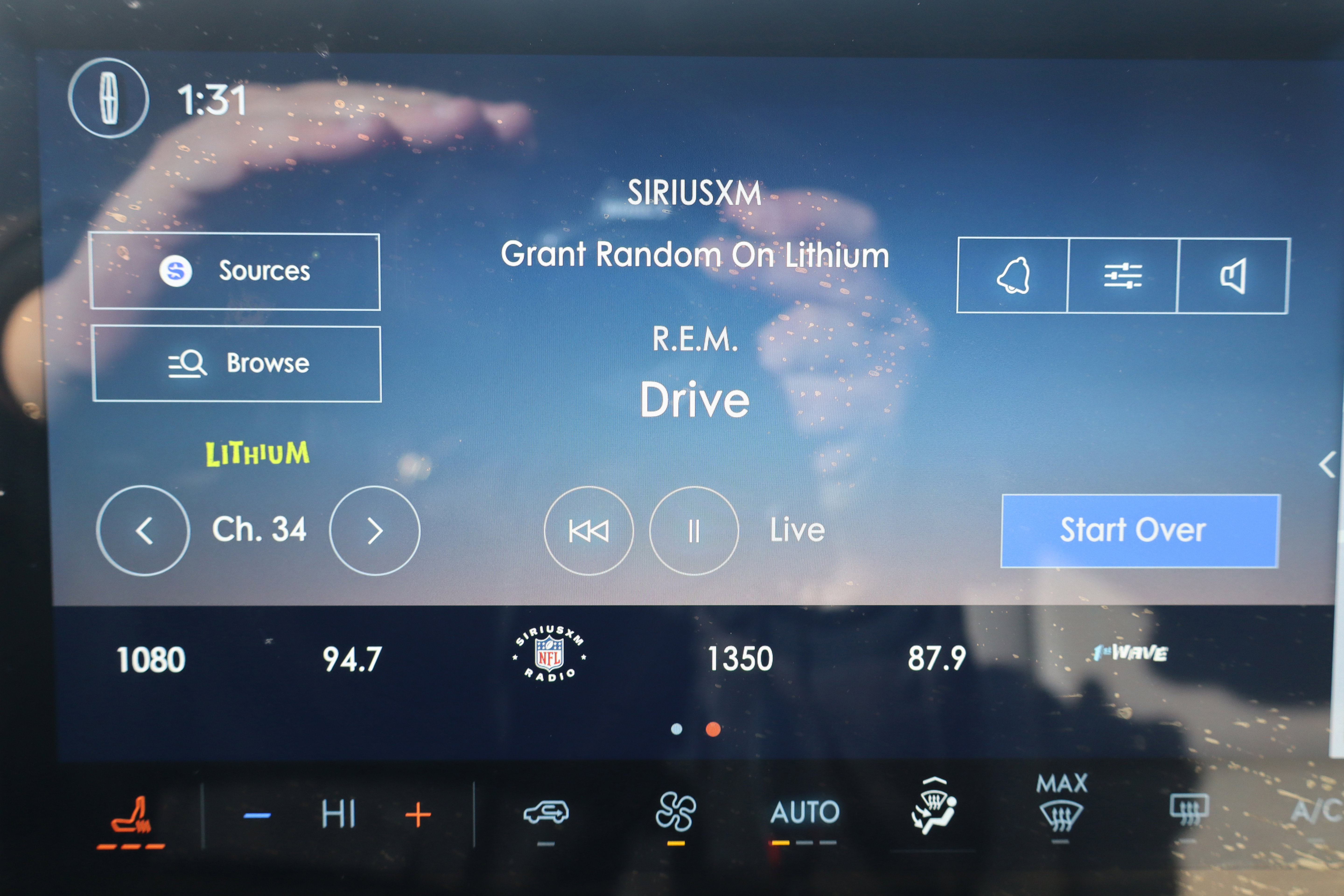 Used 2025 Lincoln Corsair FWD image 20