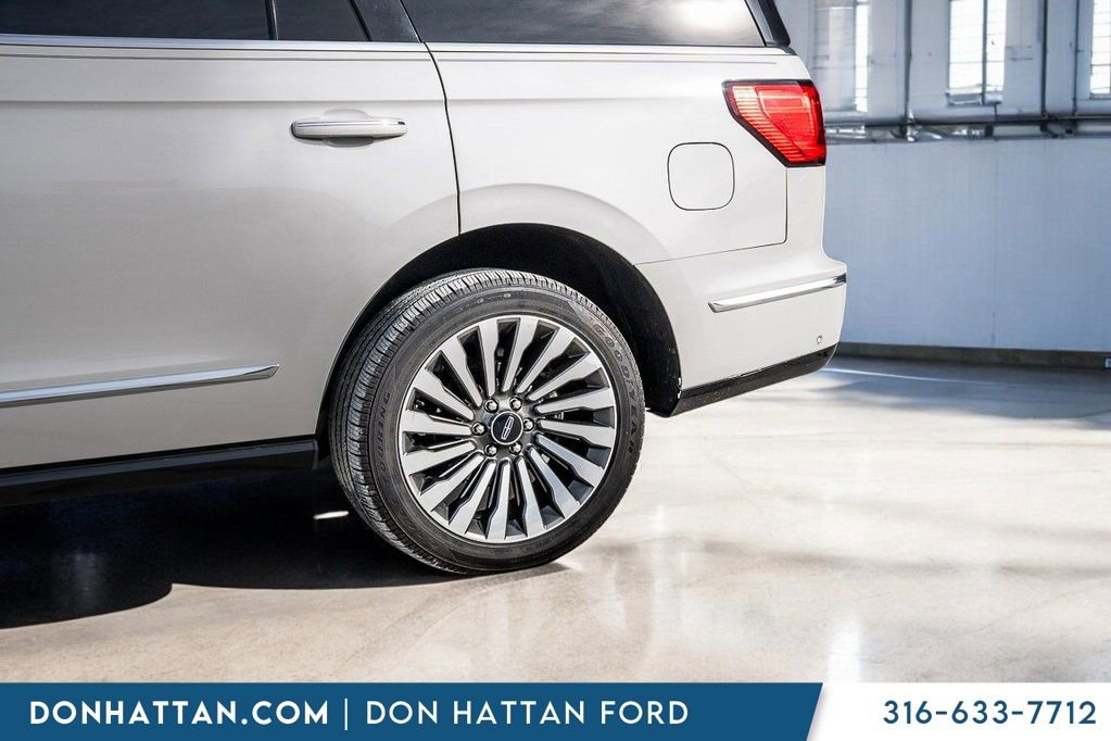 Used 2020 Lincoln Navigator Reserve w/ Luxury Package image 41