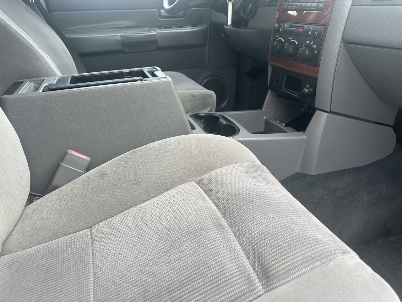 Used 2006 Dodge Durango SLT image 7
