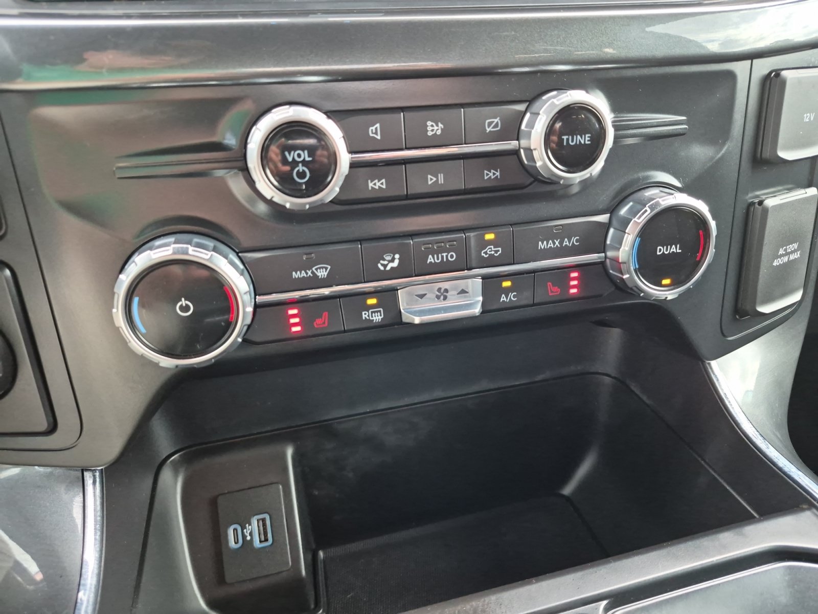 Used 2022 Ford F150 XLT w/ Equipment Group 302A High RWD image 17