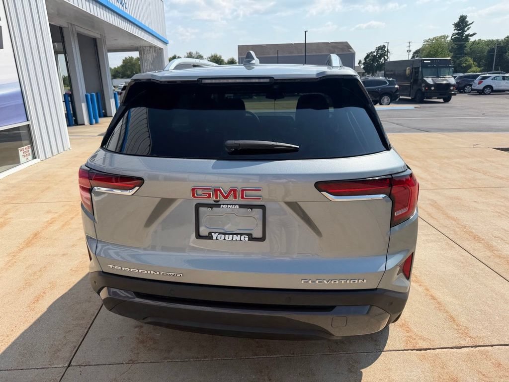 New 2027 GMC Terrain Elevation w/ Elevation Premium Package AWD/4WD image 4