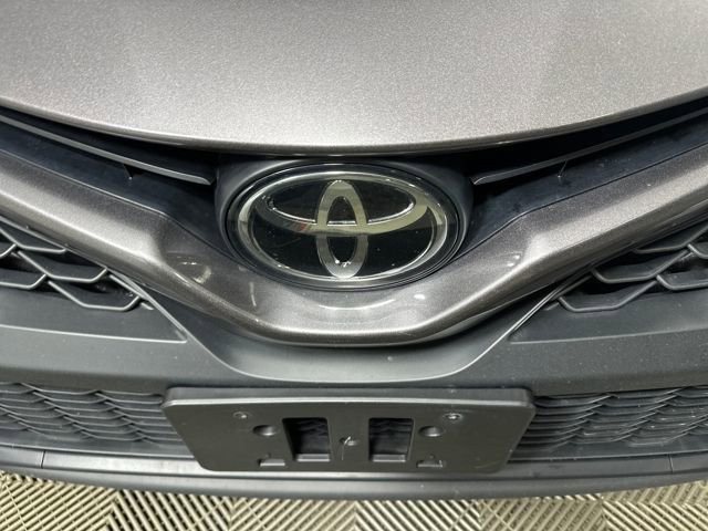 Used 2024 Toyota Camry SE image 9