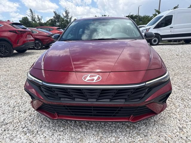 Used 2025 Hyundai Elantra Sport FWD video 2