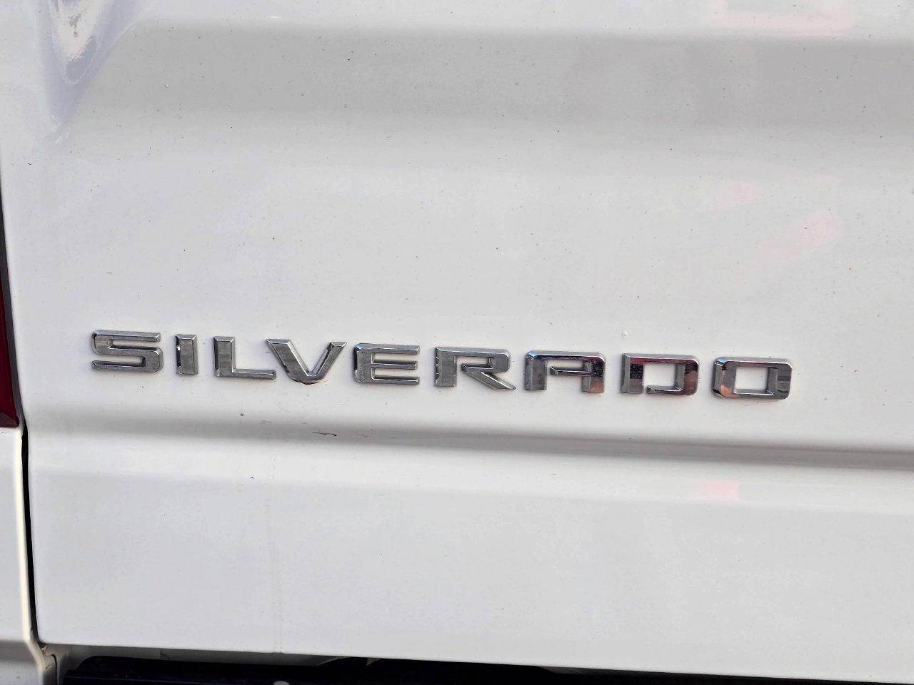 Certified 2024 Chevrolet Silverado 1500 LT AWD/4WD image 11