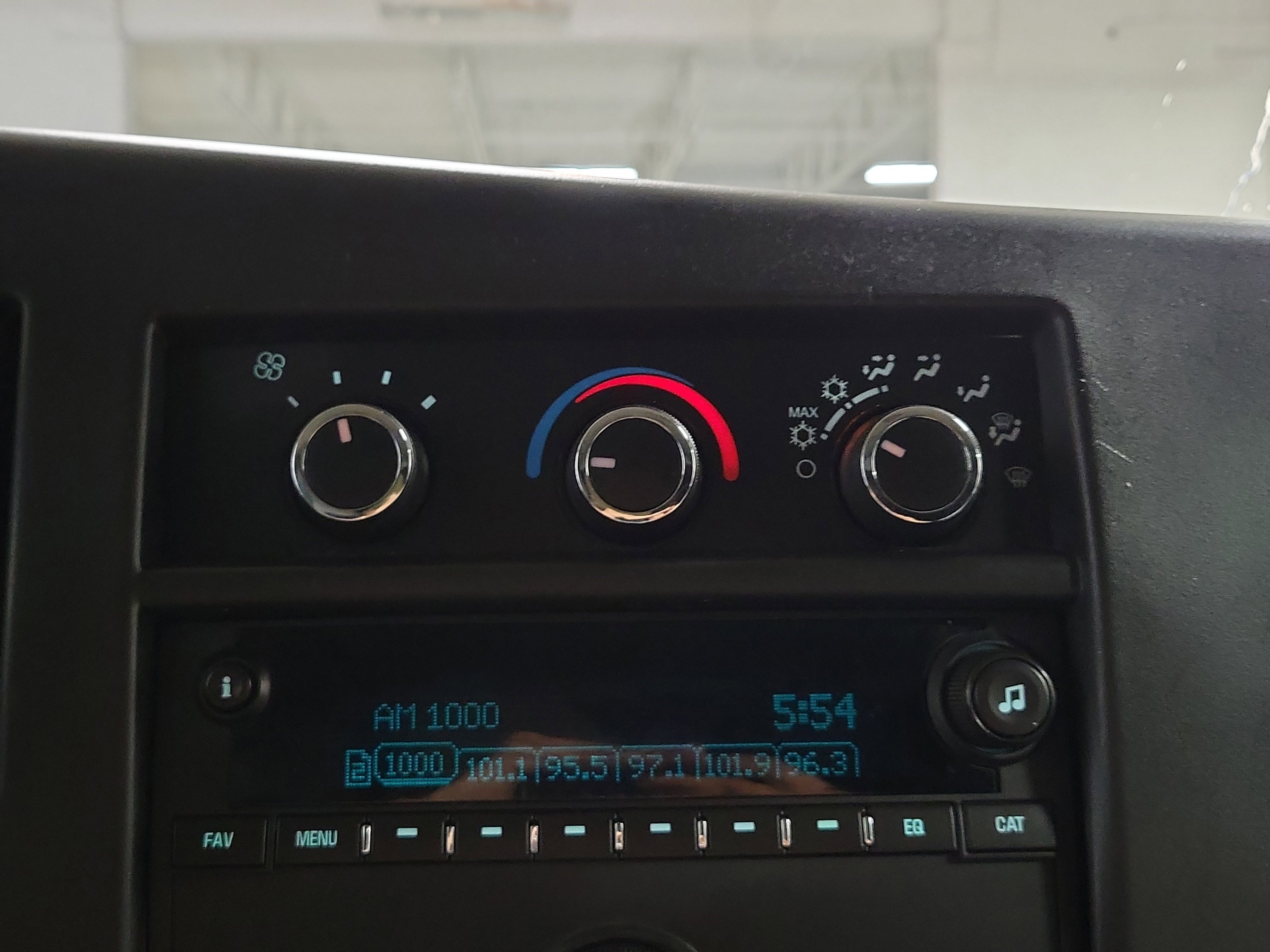 Used 2017 GMC Savana 2500 image 29