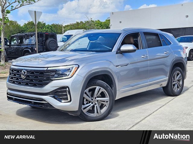 Used 2024 Volkswagen Atlas Cross Sport SEL R-Line
