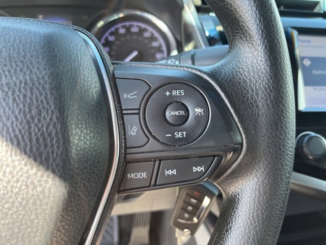 Used 2019 Toyota Camry LE image 19