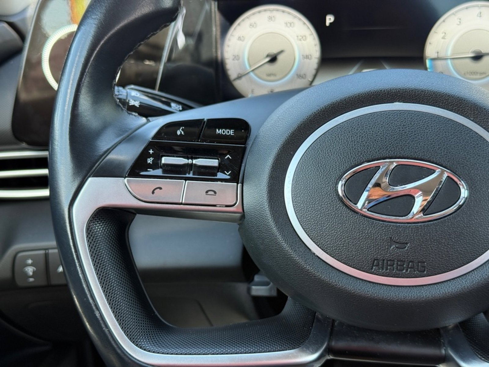 Used 2021 Hyundai Elantra SEL w/ Convenience + Premium Package image 23