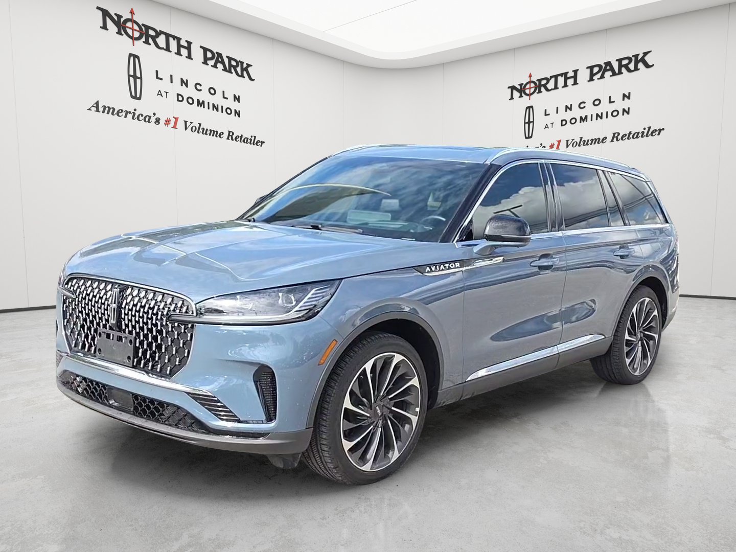 Used 2025 Lincoln Aviator Reserve w/ Illumination Package