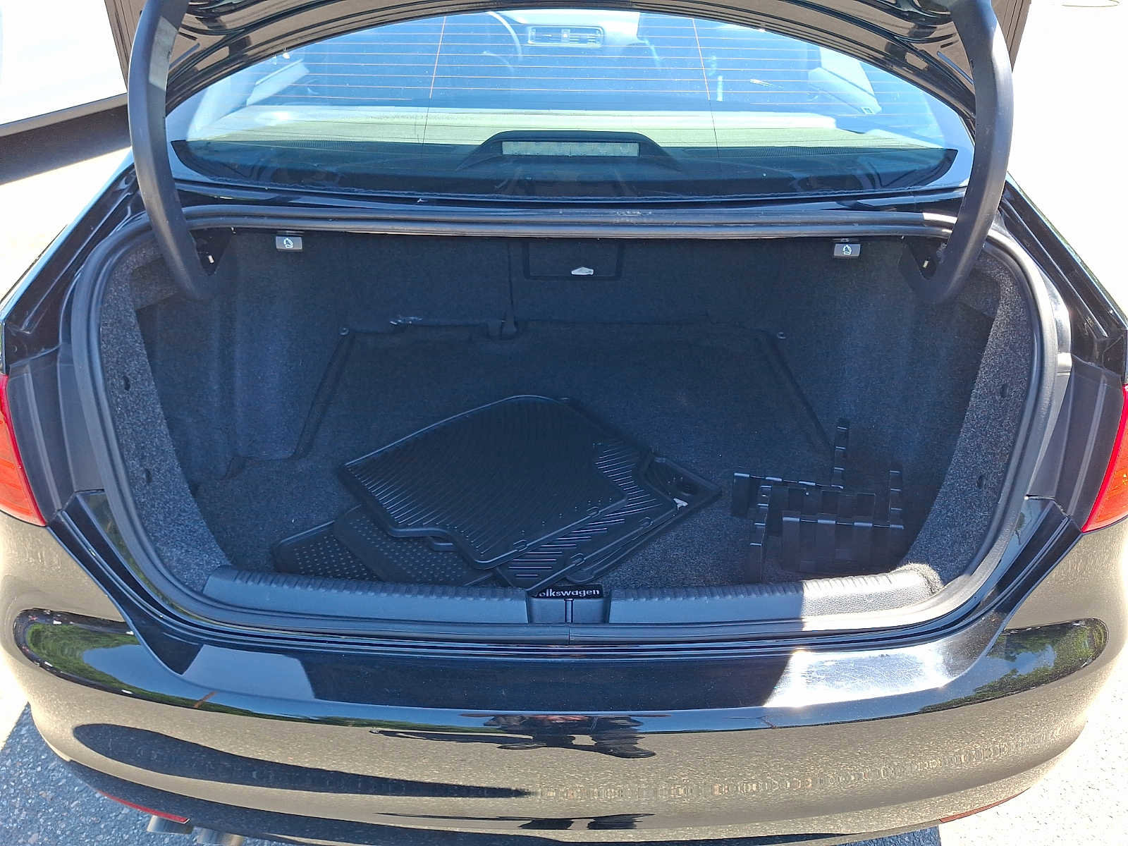 Used 2014 Volkswagen Jetta SE FWD image 27