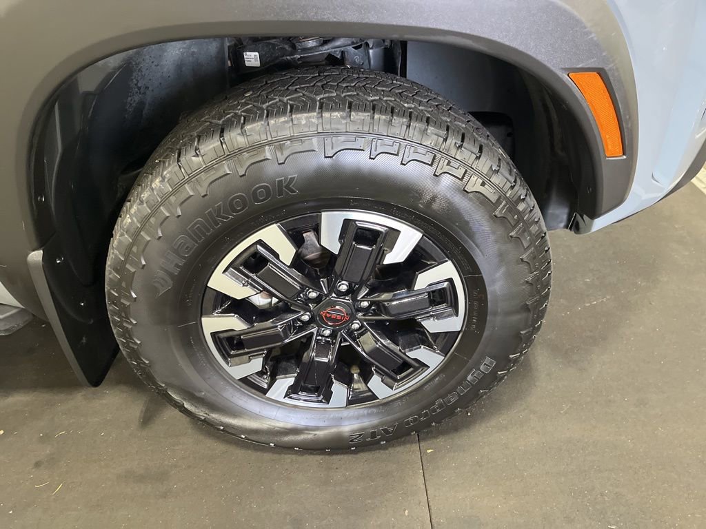 Used 2023 Nissan Frontier PRO-4X w/ Pro Convenience Package image 11