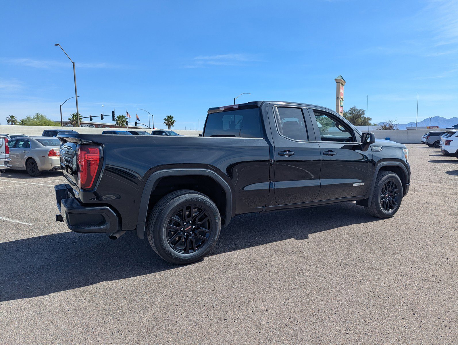 Used 2021 GMC Sierra 1500 Elevation image 4