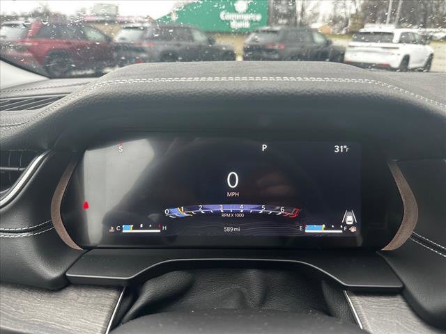 Used 2024 Jeep Grand Cherokee L Limited w/ Luxury Tech Group II image 14