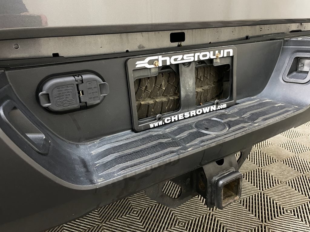 Used 2020 Toyota Tundra SR5 w/ TRD Off-Road Package AWD/4WD image 44