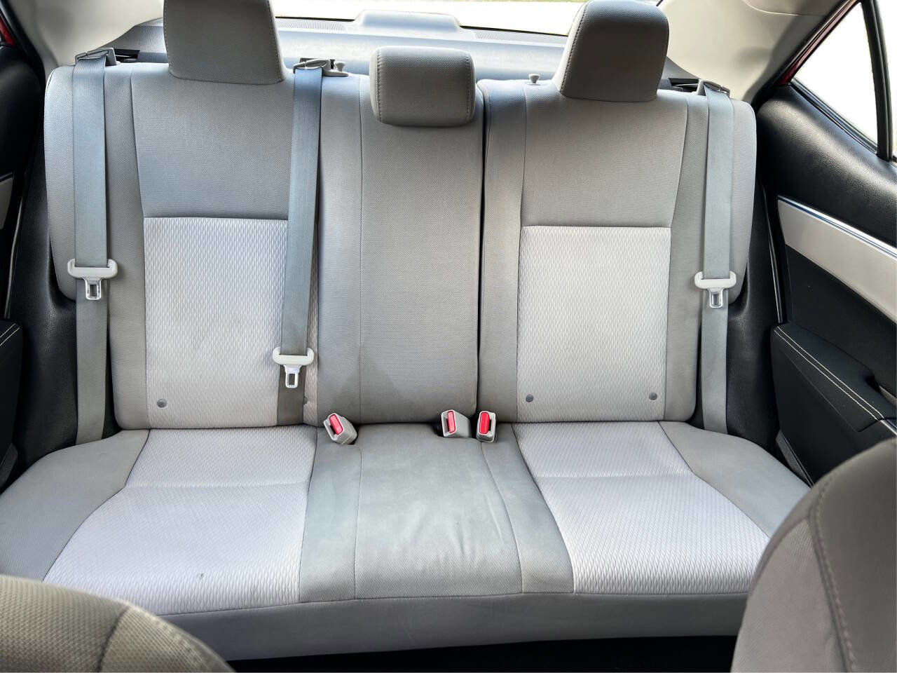 Used 2014 Toyota Corolla image 15