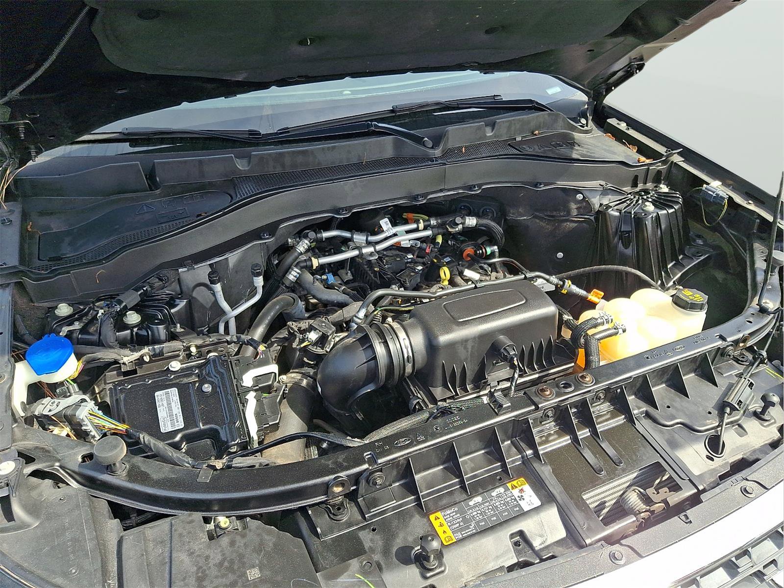 Used 2023 Ford Explorer XLT image 9