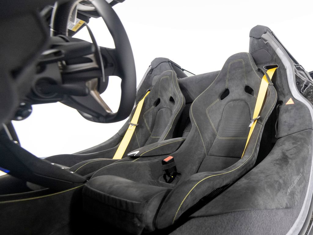 Used 2024 McLaren 750S Spider RWD image 34