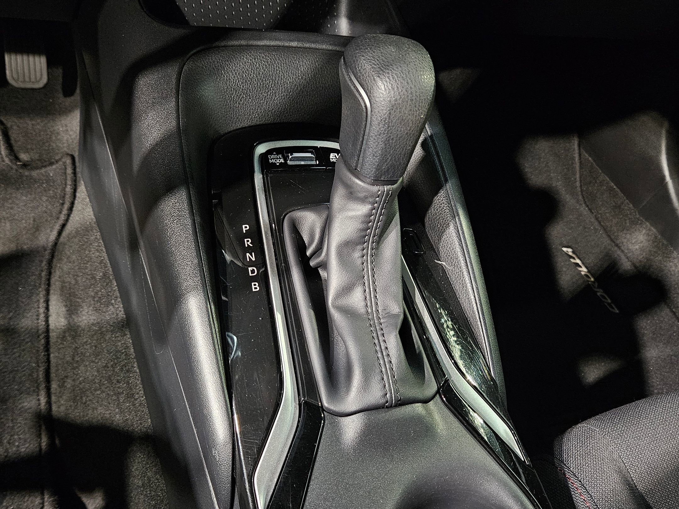 Used 2024 Toyota Corolla SE image 31