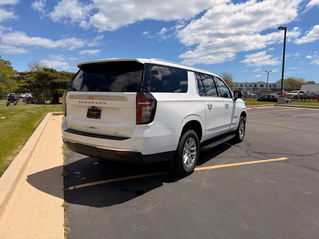 Used 2024 Chevrolet Suburban LT AWD/4WD image 10