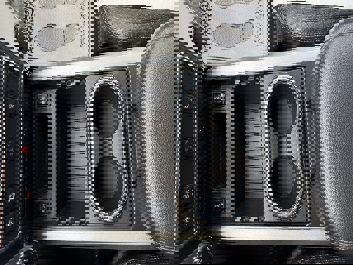 Used 2017 Nissan Titan SL image 34