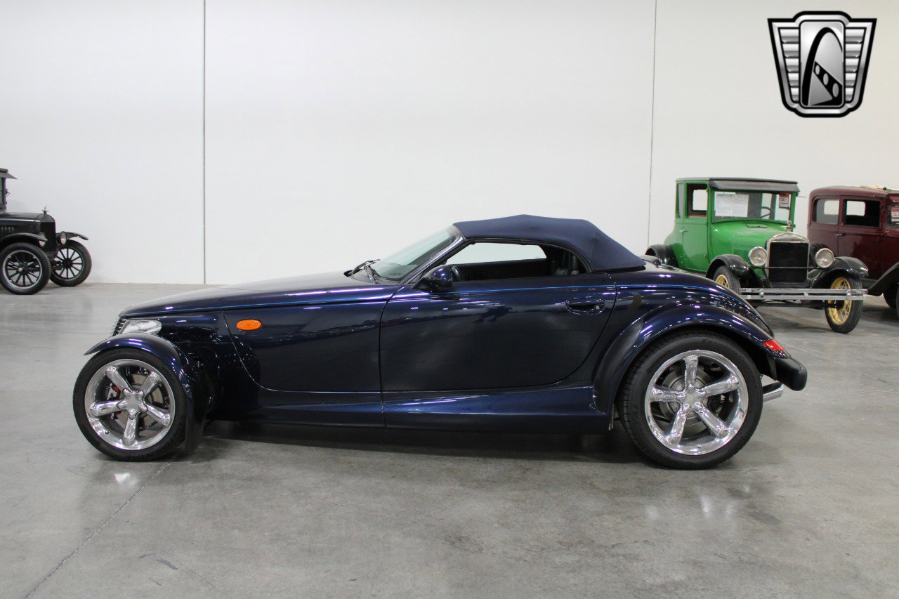 Used 2001 Chrysler Prowler image 3