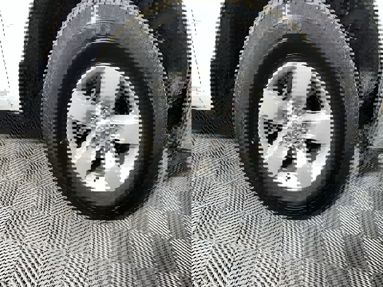 Used 2024 RAM 1500 Classic SLT image 10