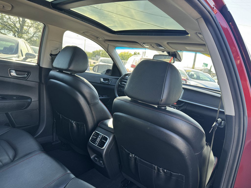 Used 2019 Kia Optima SX FWD image 16
