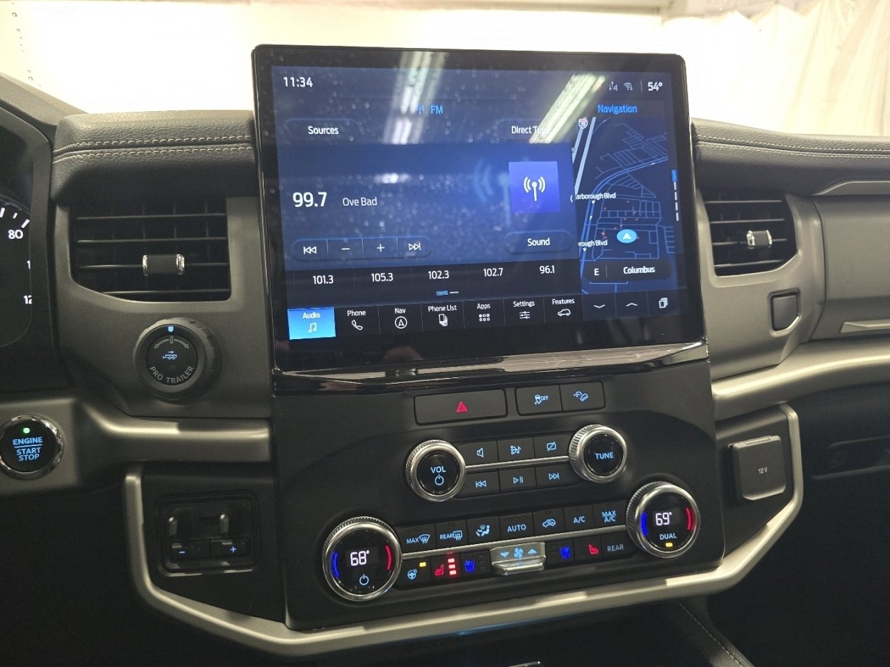 Used 2022 Ford Expedition Max XLT image 31