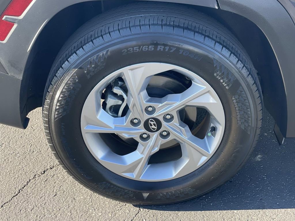 Certified 2024 Hyundai Tucson SE image 30