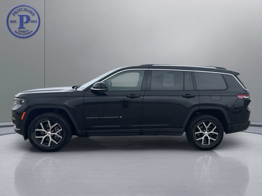 Used 2023 Jeep Grand Cherokee L Limited AWD/4WD image 4