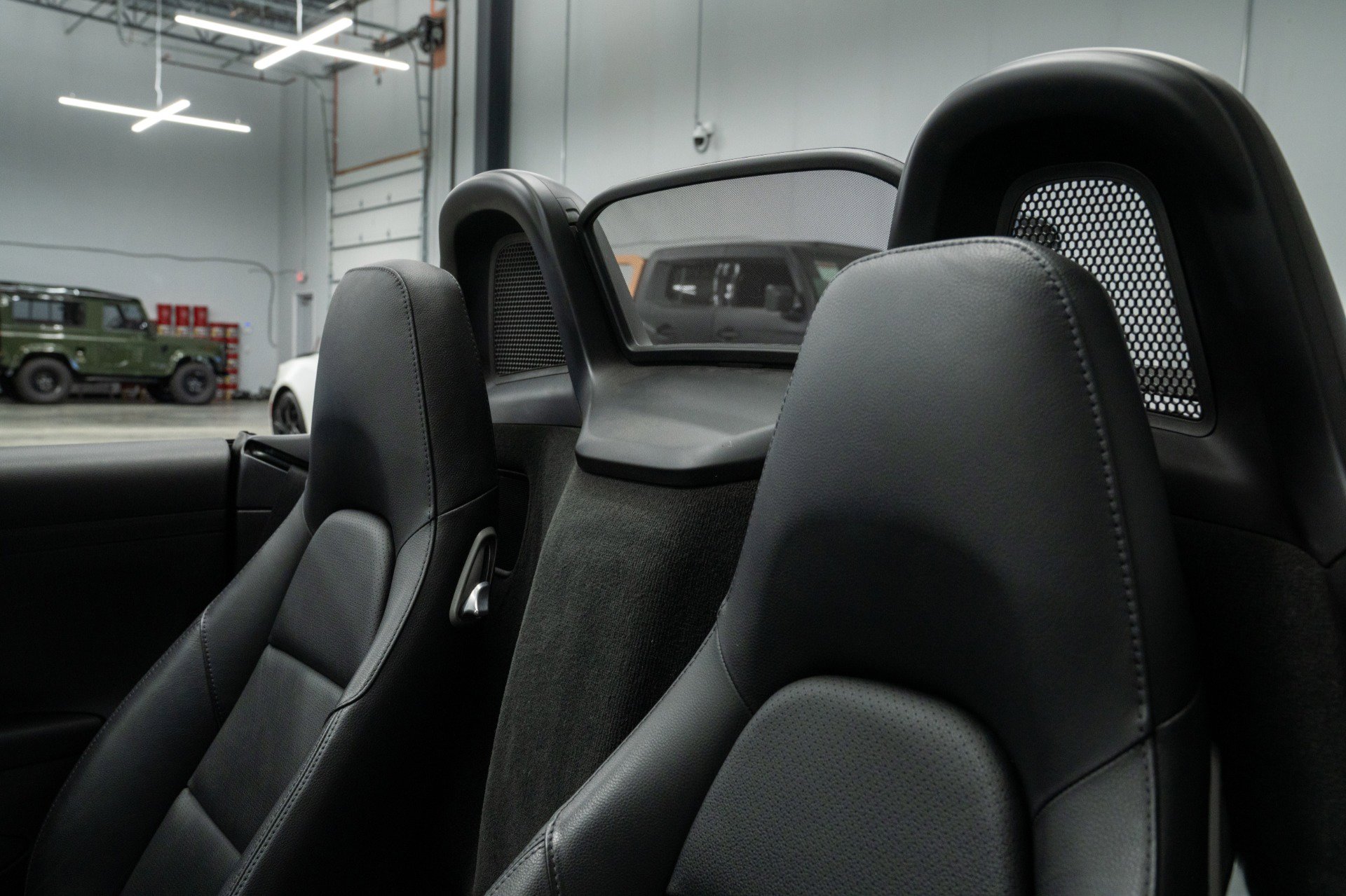 Used 2017 Porsche 718 Boxster image 27