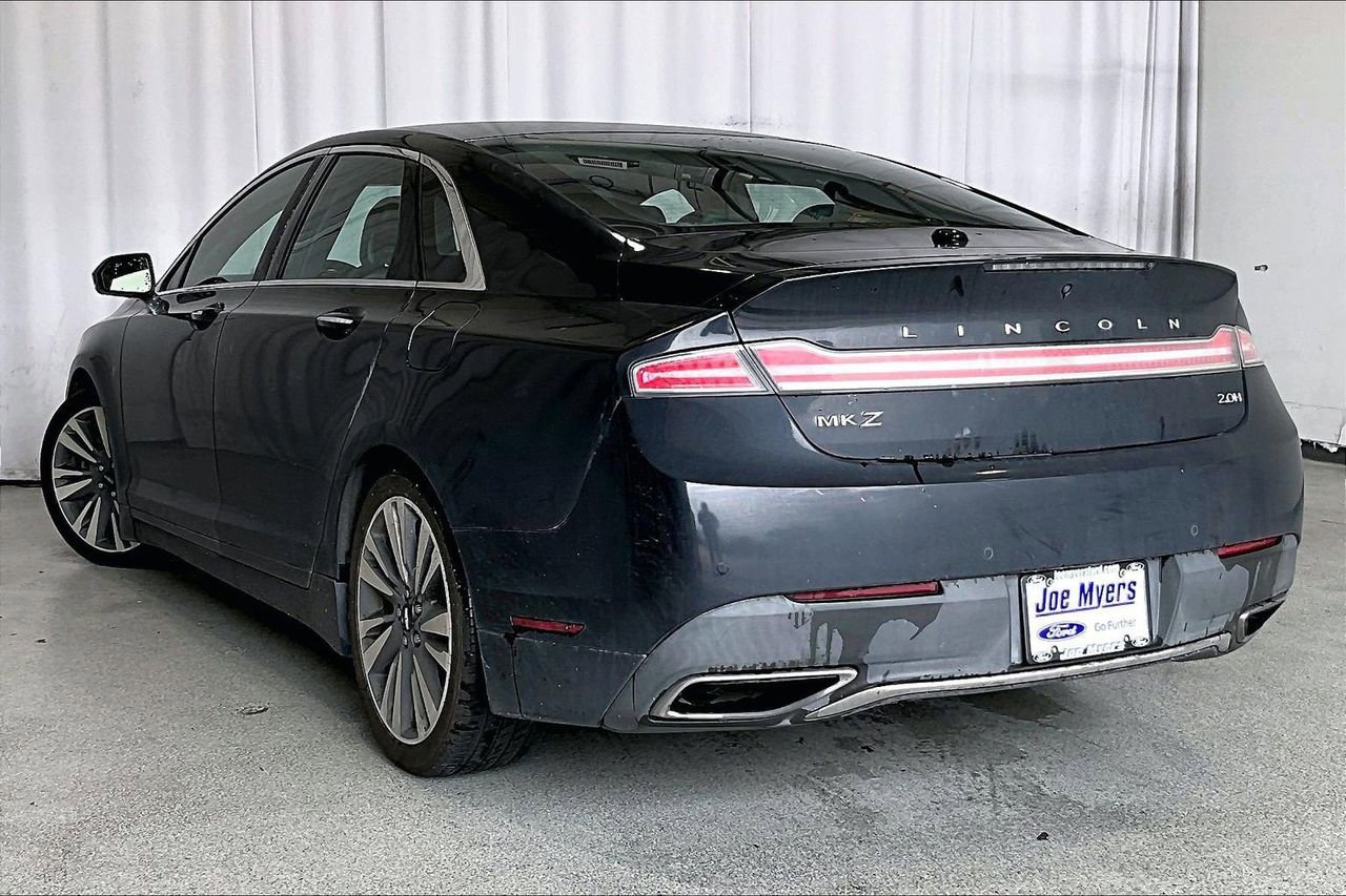 Used 2017 Lincoln MKZ Reserve FWD image 2