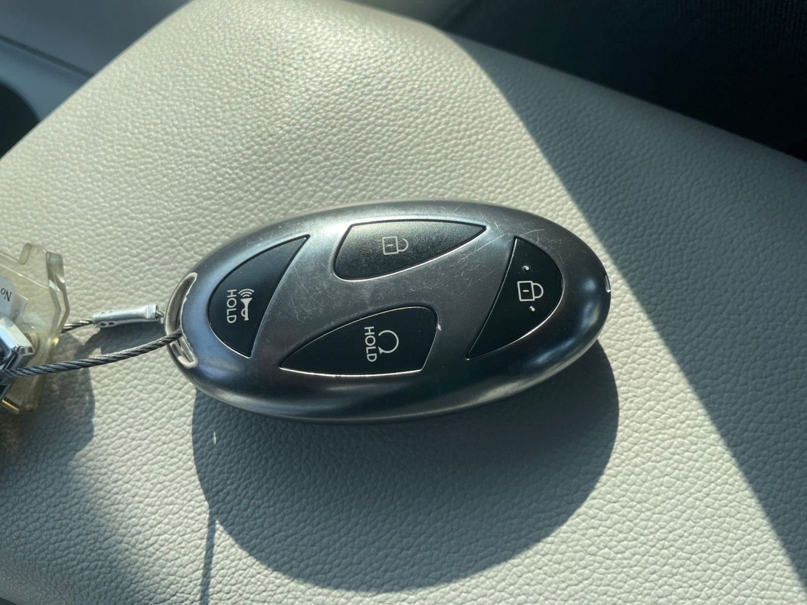 Used 2025 Hyundai Elantra Limited image 18